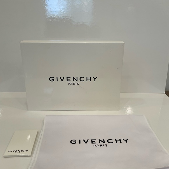 Givenchy leopard print envelope clutch - Picture 8 of 9